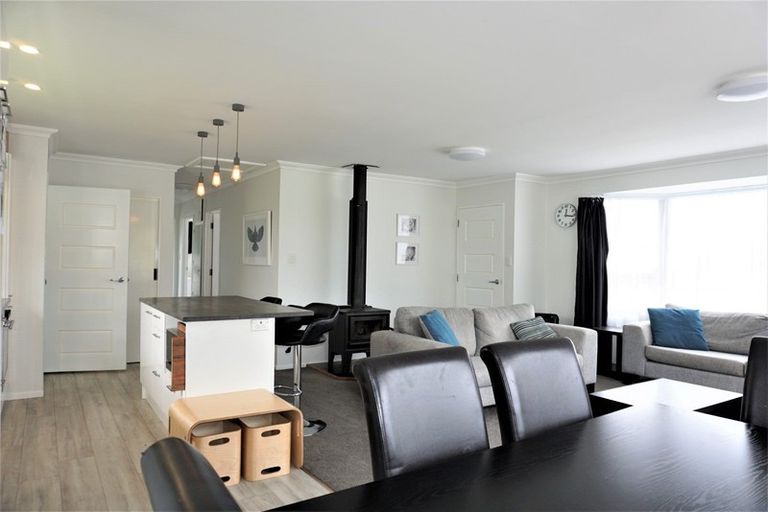 Photo of property in 197 Takapu Road, Manakau, Levin, 5573