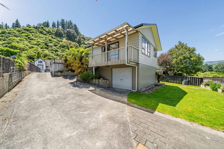 Photo of property in 2/84 Gillespies Road, Birchville, Upper Hutt, 5018