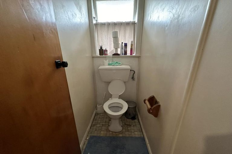 Photo of property in 11 Hinemoa Street, Levin, 5510