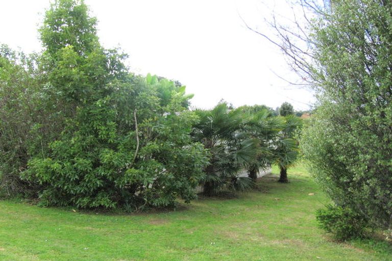 Photo of property in 71 Hahei Beach Road, Hahei, Whitianga, 3591