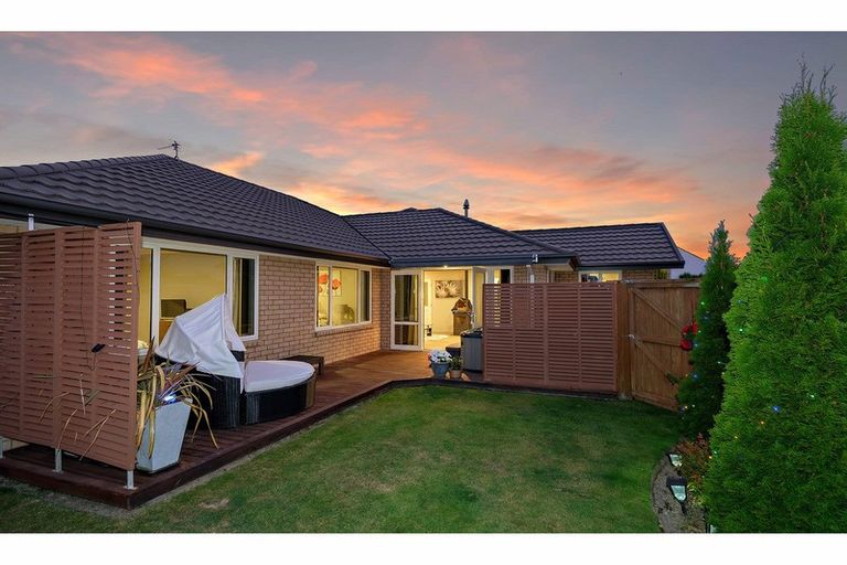 Photo of property in 52 Bibiana Street, Aidanfield, Christchurch, 8025