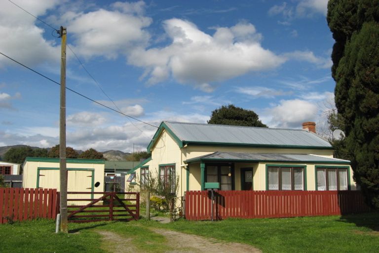 Photo of property in 4 Venn Street, Shannon, 4821