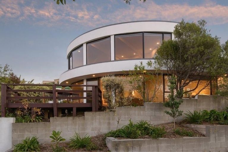 Photo of property in 5 Ledger Lane, Mount Pleasant, Christchurch, 8081