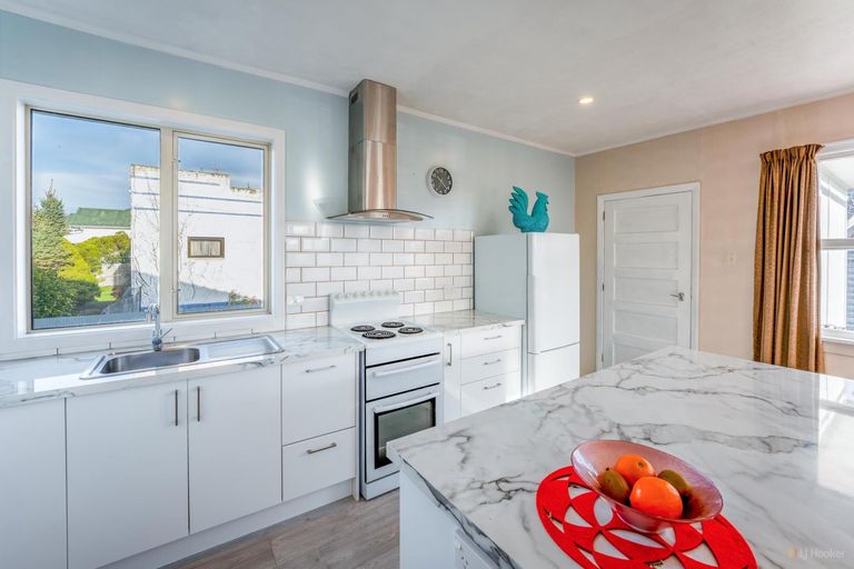 Photo of property in 26 Rhodes Street, Waimate, 7924