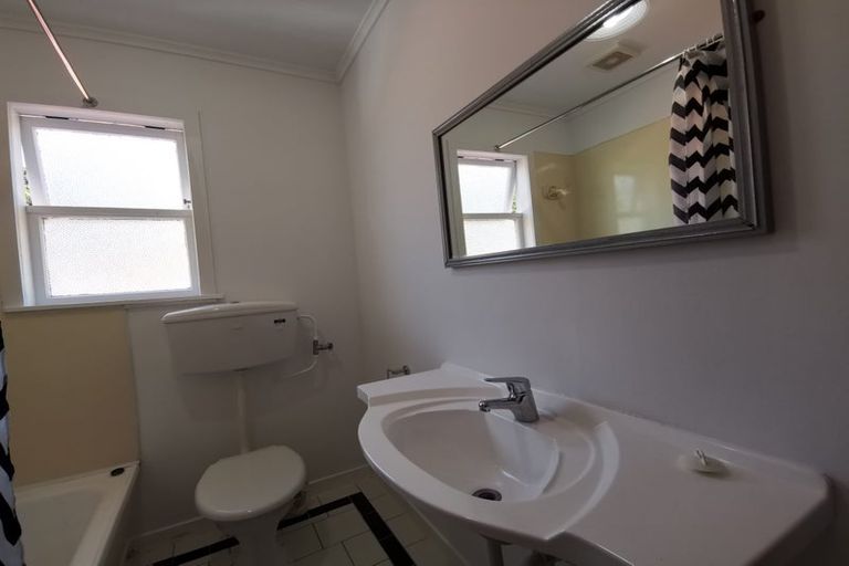 Photo of property in 10-12 Lavaud Street, Berhampore, Wellington, 6023