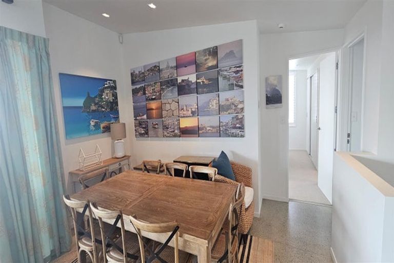 Photo of property in 32 Taumata Road, Omaha, 0986