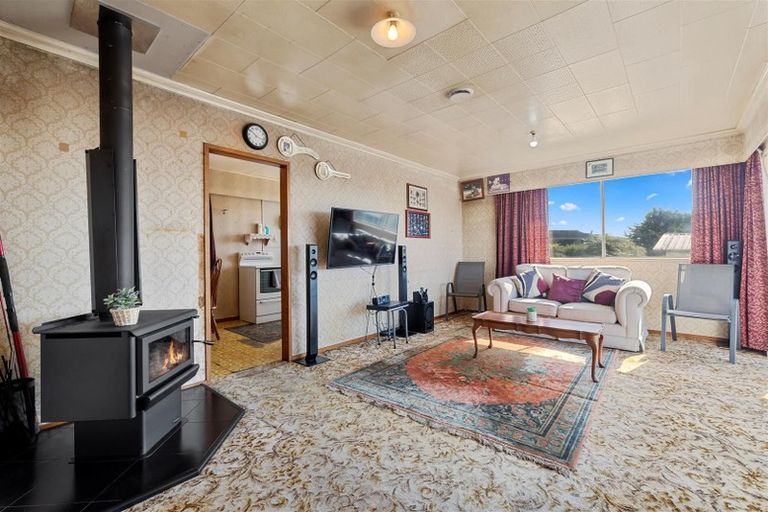 Photo of property in 4 Hawk Place, Selwyn Heights, Rotorua, 3015