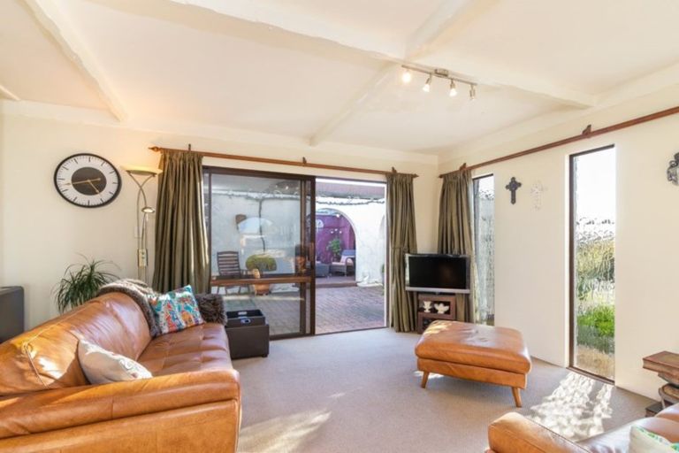 Photo of property in 79 Tamatea Road, Taupo, 3330