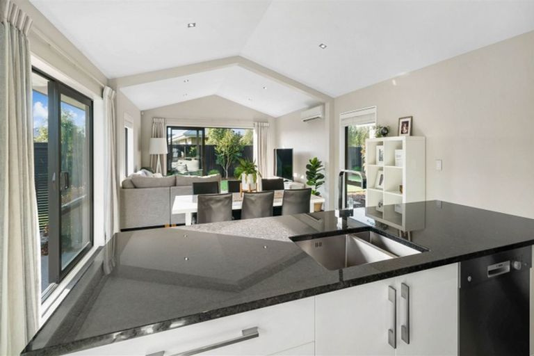 Photo of property in 8 Wilfield Drive, West Melton, 7618