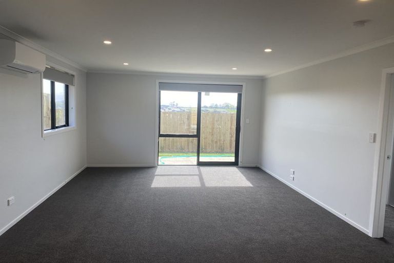 Photo of property in 41 Waruhia Crescent, Rototuna North, 3281