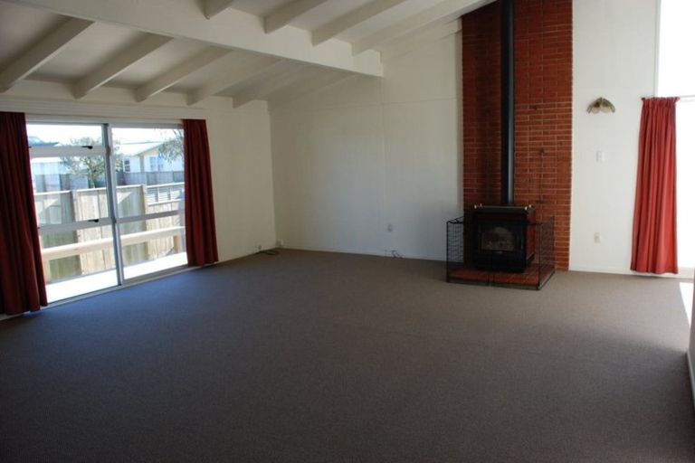 Photo of property in 28 Frickleton Street, Taradale, Napier, 4112