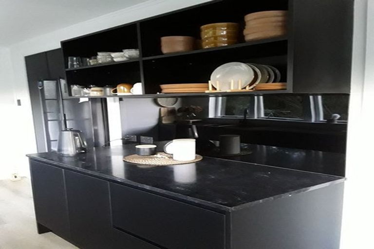 Photo of property in 1/22 Neptune Avenue, Beach Haven, Auckland, 0626