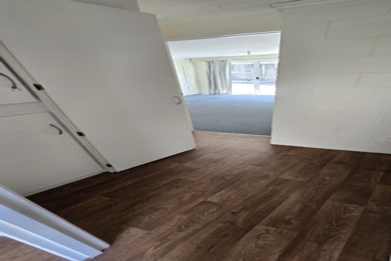 Photo of property in 12 Ruawai Road, Mount Wellington, Auckland, 1060