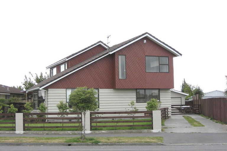 Photo of property in 86 Queenspark Drive, Parklands, Christchurch, 8083