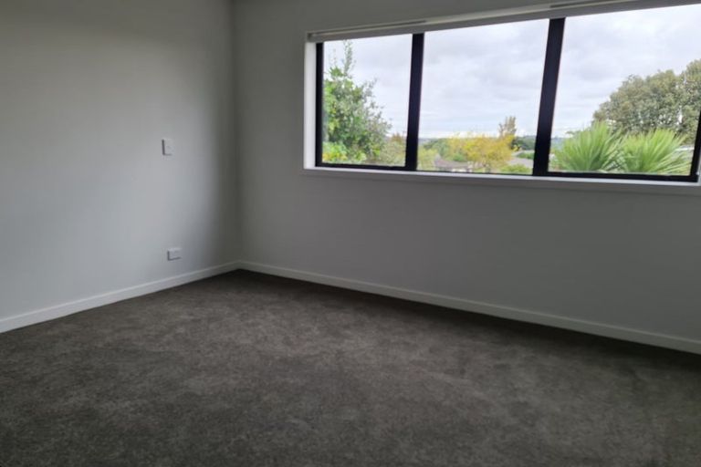 Photo of property in 6 Whakahui Lane, Mangere Bridge, Auckland, 2022