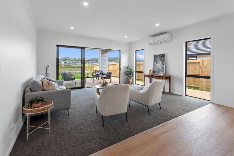 Photo of property in 126 Wairau Drive, Tikipunga, Whangarei, 0112