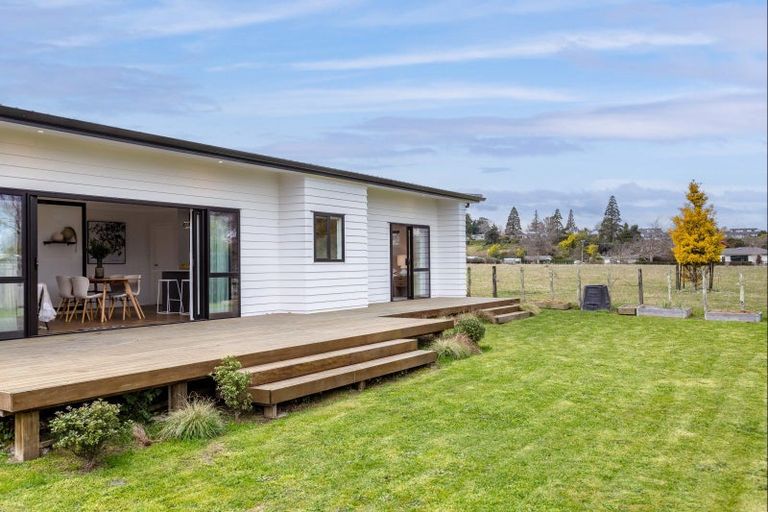 Photo of property in 21 Coralie Place, Lansdowne, Masterton, 5810
