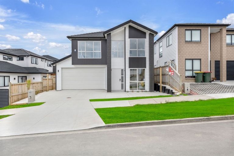 Photo of property in 4 Demeter Street, Flat Bush, Auckland, 2019