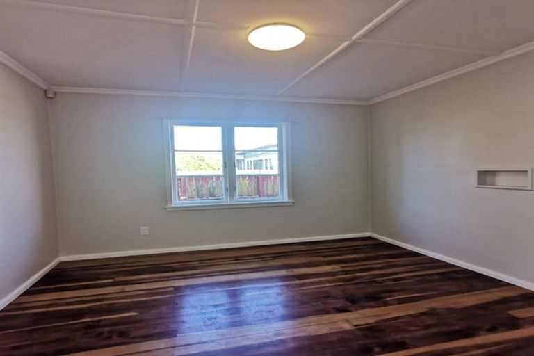 Photo of property in 13 Clendon Avenue, Papatoetoe, Auckland, 2025