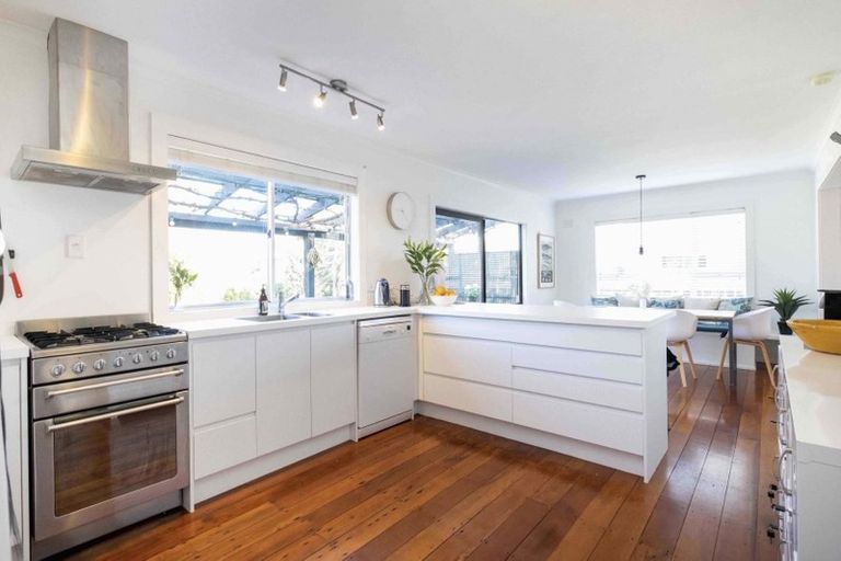 Photo of property in 4 Kinross White Street, Napier South, Napier, 4110