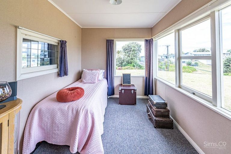 Photo of property in 153 Cornfoot Street, Castlecliff, Whanganui, 4501