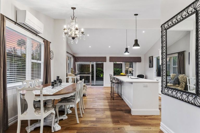 Photo of property in 28 Sunny Bay Road, Matua, Tauranga, 3110