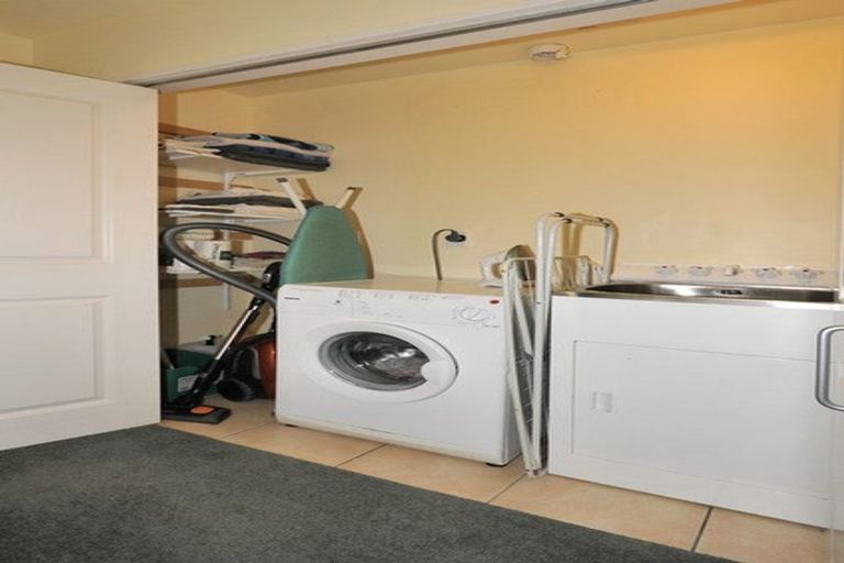 Photo of property in 86 Karepa Street, Brooklyn, Wellington, 6021