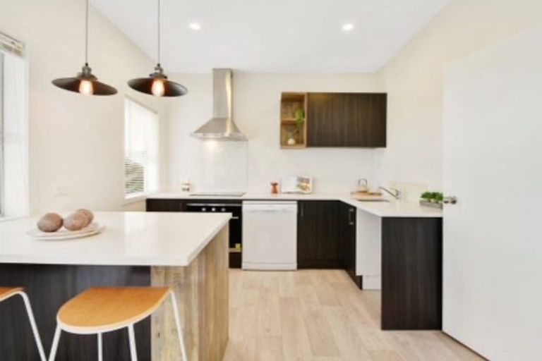 Photo of property in 12a Matai Road, Stanmore Bay, Whangaparaoa, 0932