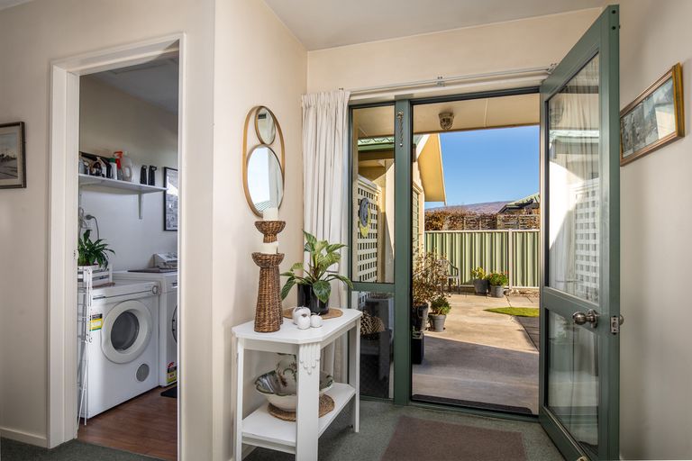 Photo of property in 4 Spruce Close, Alexandra, 9320