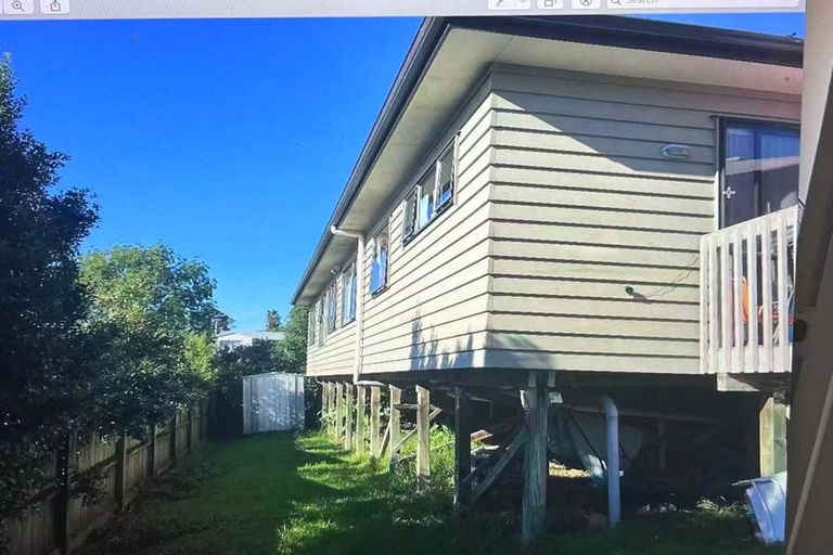 Photo of property in 103r Glengarry Road, Glen Eden, Auckland, 0602