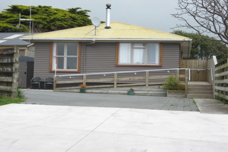 Photo of property in 4 Butlers Lane, Oakura, 4314