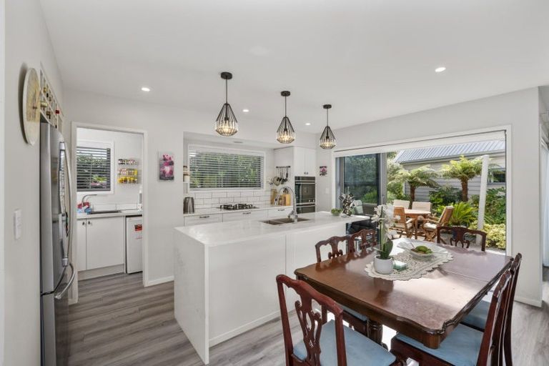 Photo of property in 8d Tinopai Drive, Omokoroa, 3114