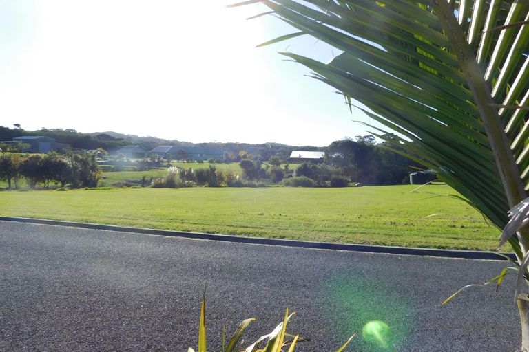 Photo of property in 8 Riverglen Drive, Haruru, 0204