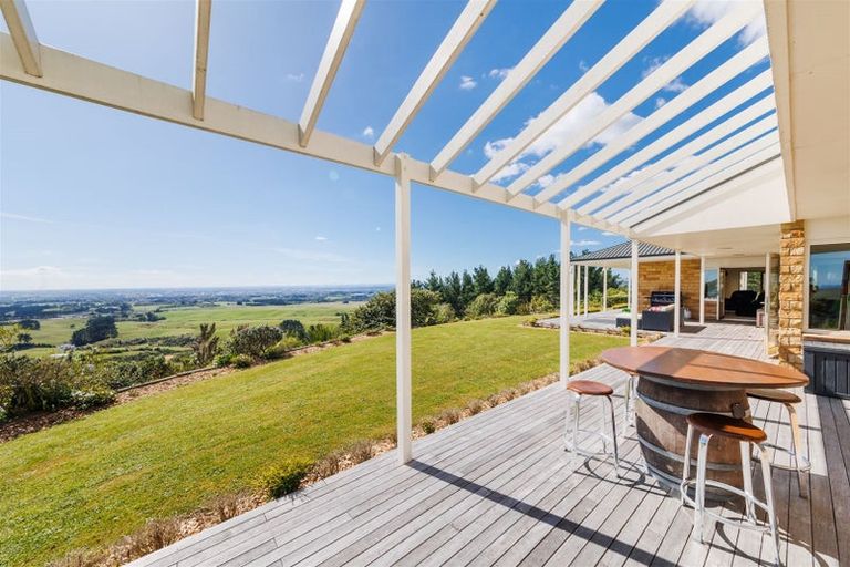 Photo of property in 333 Ngahere Park Road, Turitea, Palmerston North, 4472