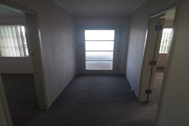 Photo of property in 66 Mclean Avenue, Papatoetoe, Auckland, 2025