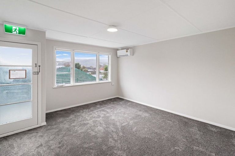 Photo of property in 2 Argyle Grove, Trentham, Upper Hutt, 5018