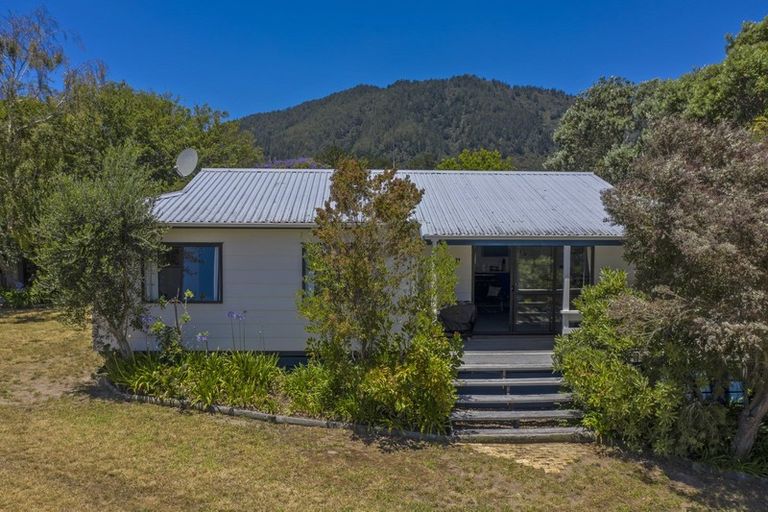 Photo of property in 11 Coronation Row, Pauanui, Hikuai, 3579