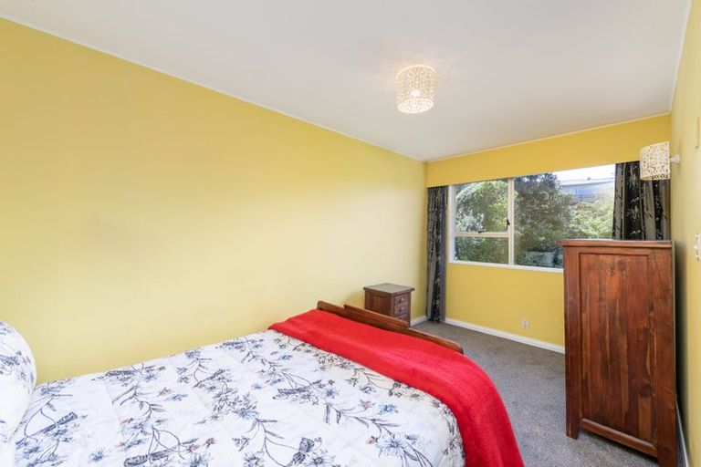 Photo of property in 3 Ardal Grove, Tirohanga, Lower Hutt, 5010