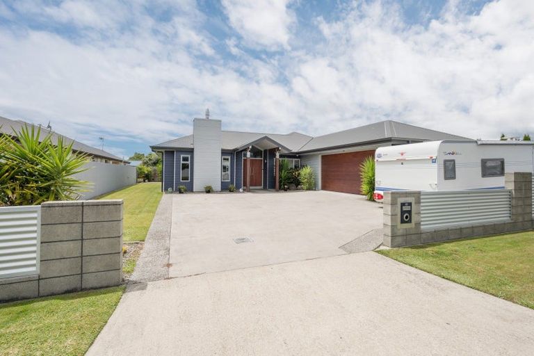Photo of property in 25 Kitakita Grove, Motueka, 7120