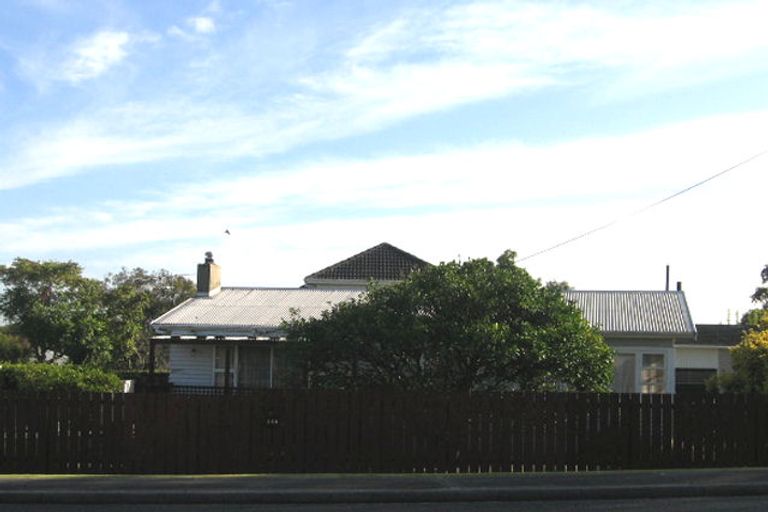 Photo of property in 134 Chivalry Road, Glenfield, Auckland, 0629