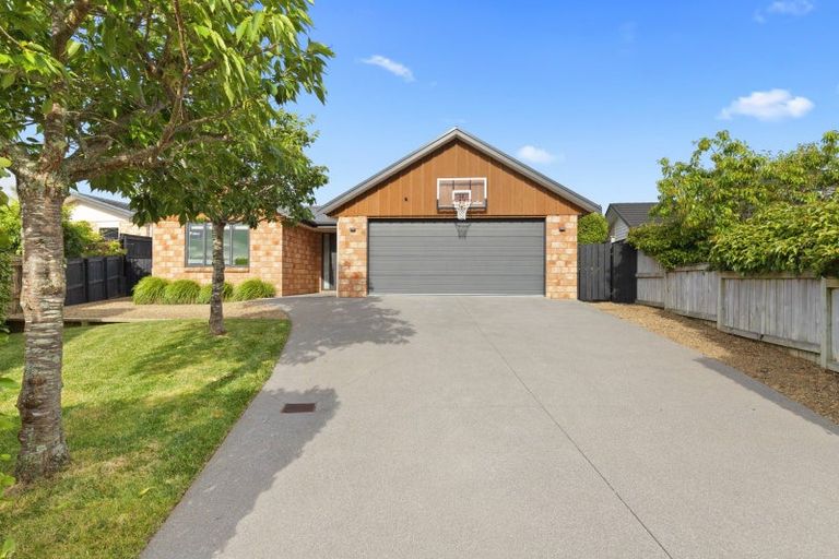 Photo of property in 55 Ina Ville Drive, Pukekohe, 2120