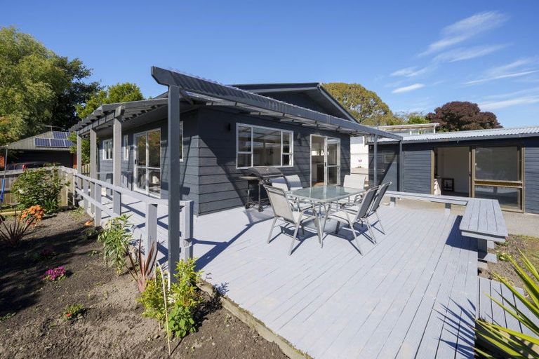 Photo of property in 49 Queens Avenue, Waikuku Beach, 7402