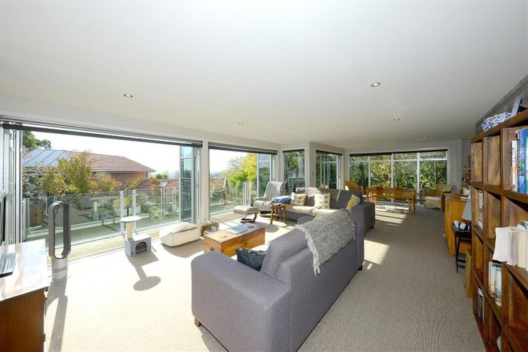 Photo of property in 30 Overdale Drive, Cashmere, Christchurch, 8022