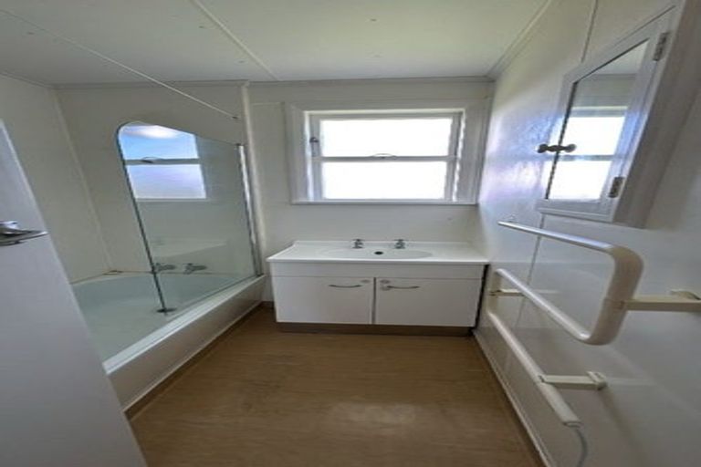 Photo of property in 6 Marsden Street, Hauraki, Auckland, 0622