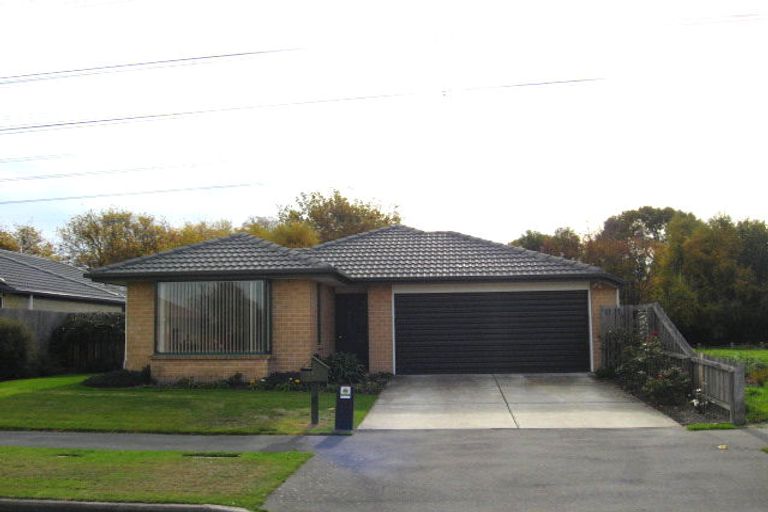 Photo of property in 10 Showgate Avenue, Sockburn, Christchurch, 8042
