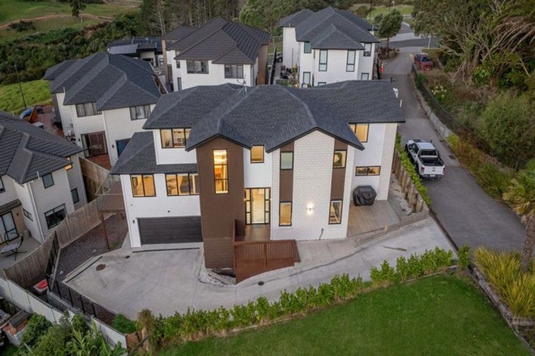 Photo of property in 32 Jabal Crescent, Totara Park, Auckland, 2105