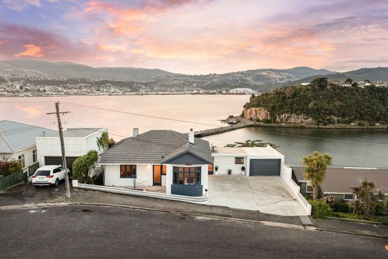Photo of property in 93 Moana Crescent, Musselburgh, Dunedin, 9013
