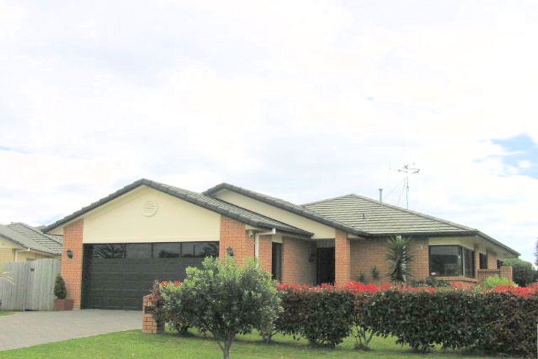 Photo of property in 74 Denny Hulme Drive, Mount Maunganui, 3116