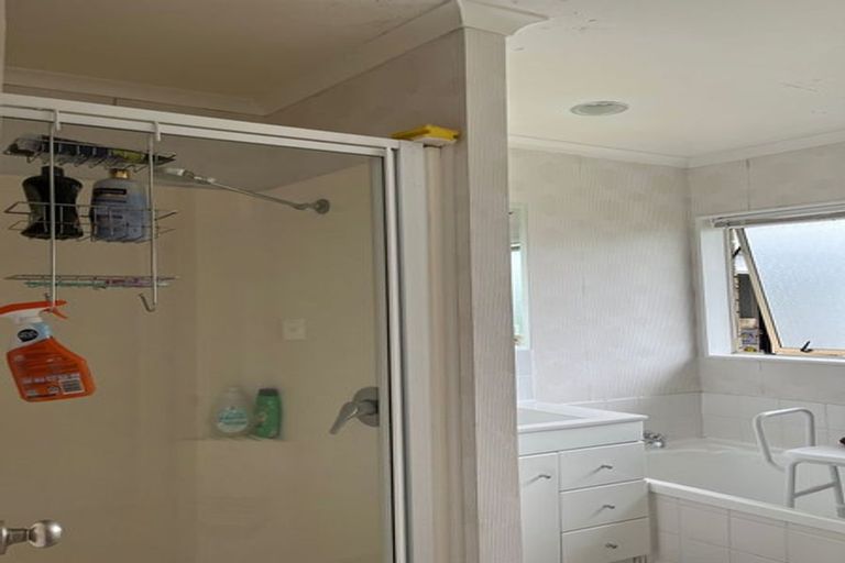 Photo of property in 3a Doment Crescent, Orewa, 0931