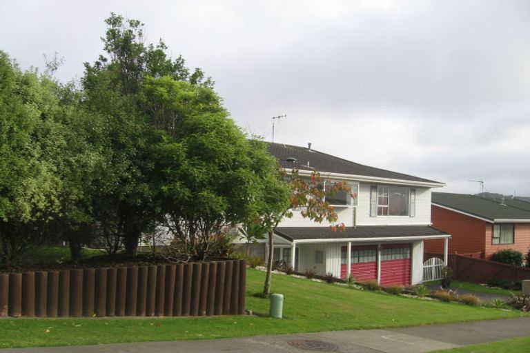 Photo of property in 52 Exploration Way, Whitby, Porirua, 5024